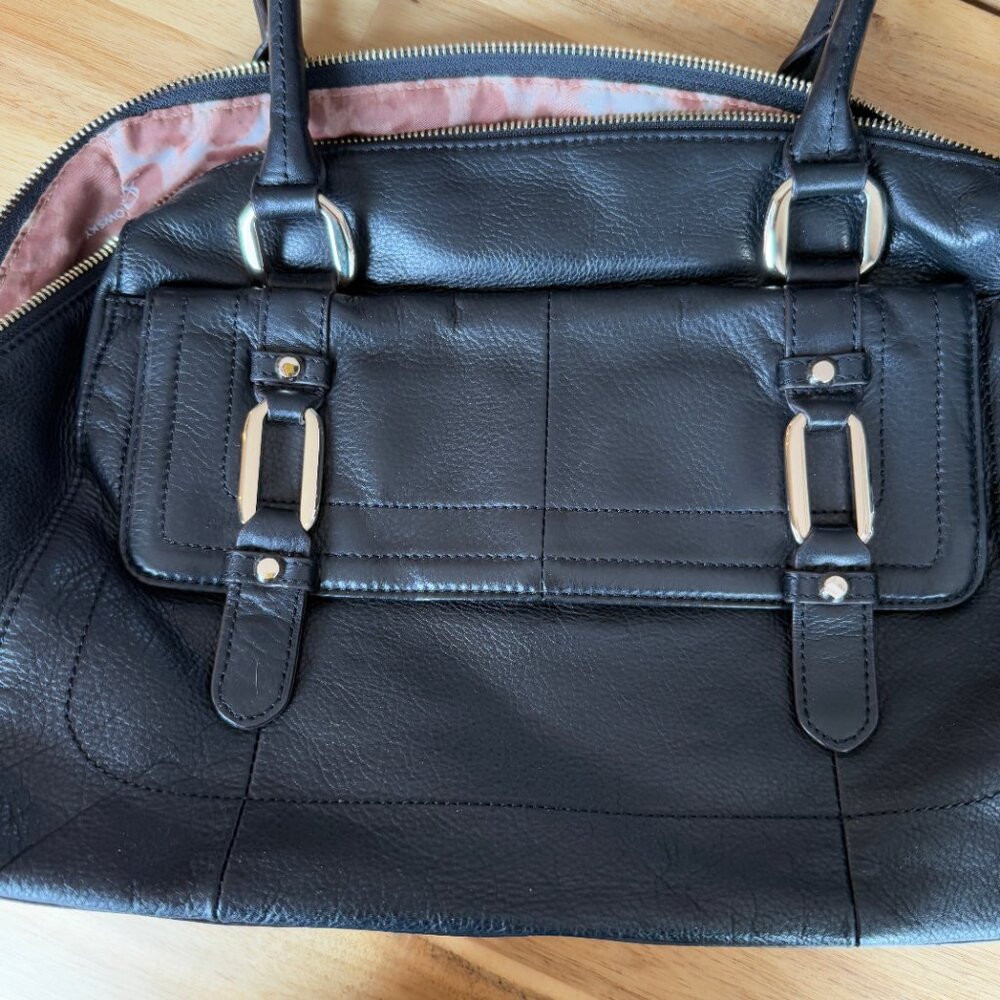 *SHOP CLOSING 4/26* B. Makowsky Shoulder Bag Black Pebbled Leather